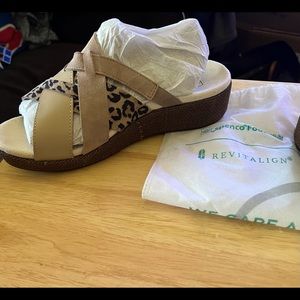 SPENCO Orthotic. Multi-Strap Slide Sandal-Memphis, Size 9 1/2W, Tan/Cheetah